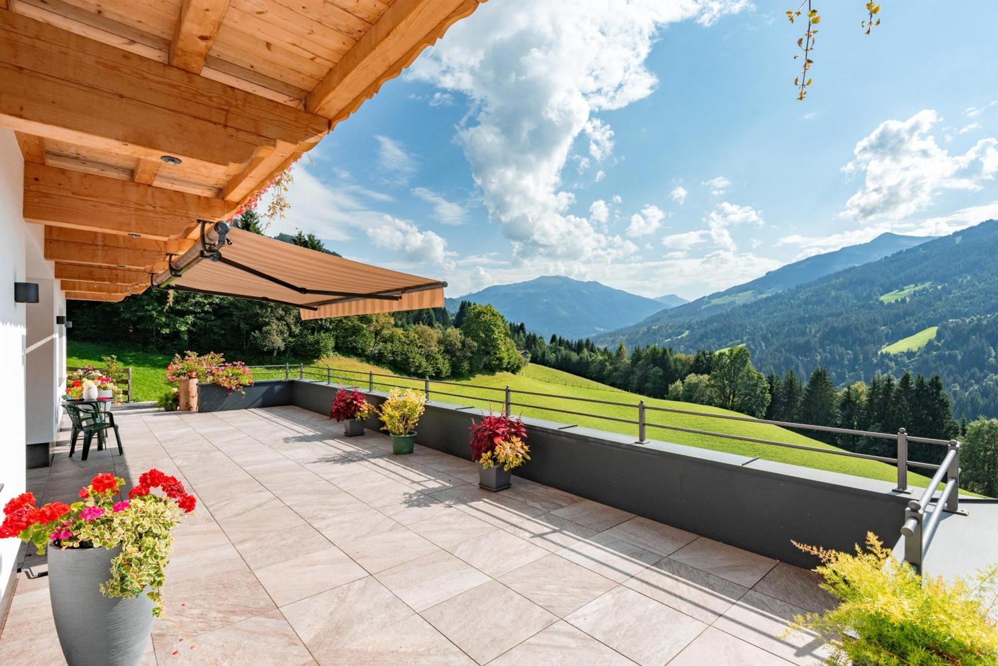 Bergappartement Kink Hopfgarten im Brixental Exterior photo