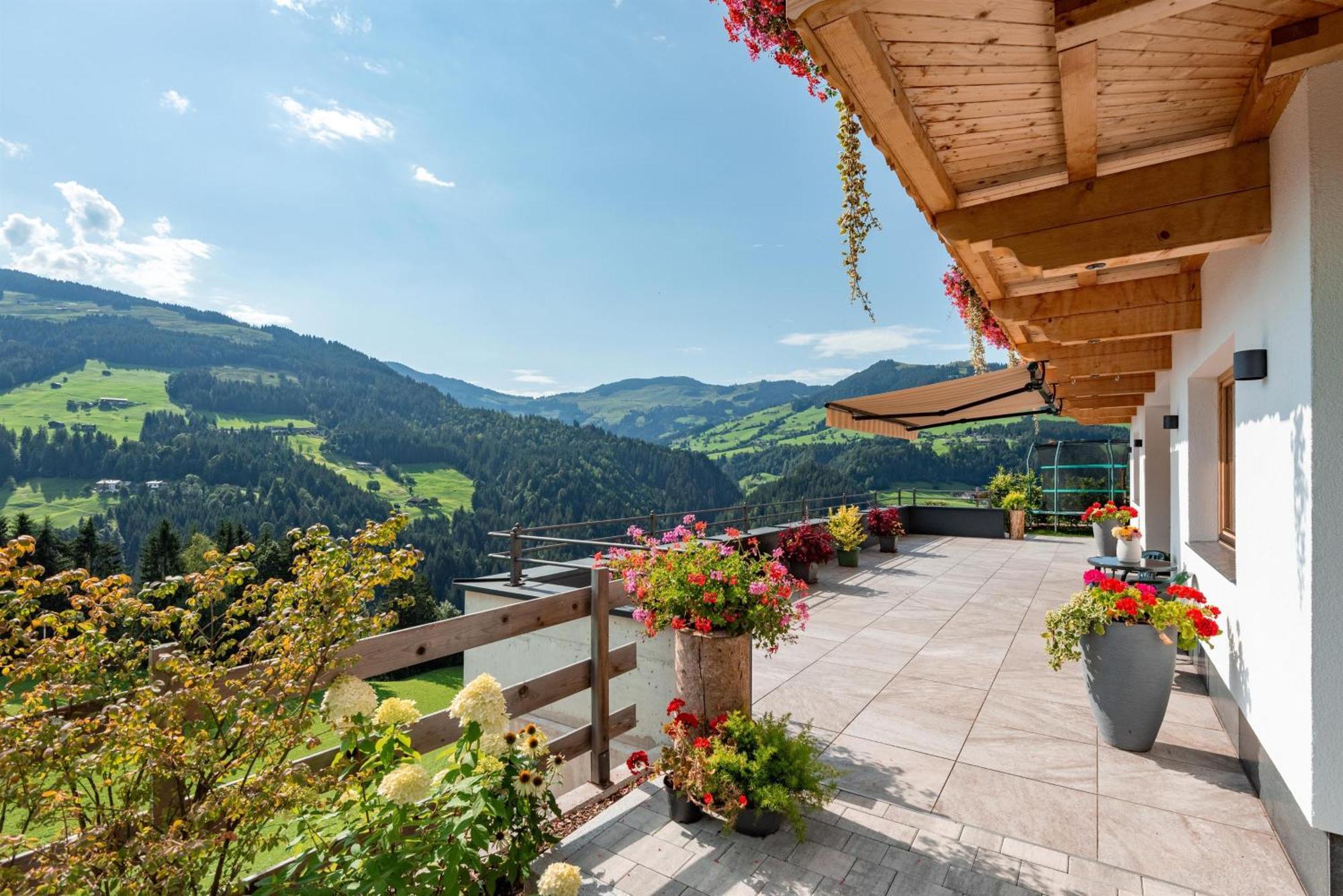 Bergappartement Kink Hopfgarten im Brixental Exterior photo